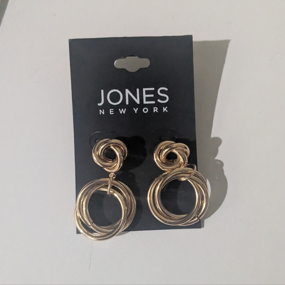 Elegant Dangly Earrings For Women